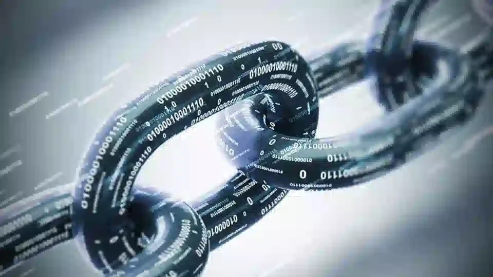 5 reasons why you should use custom blockchain development services